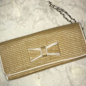 Straw Bow Accent Clutch